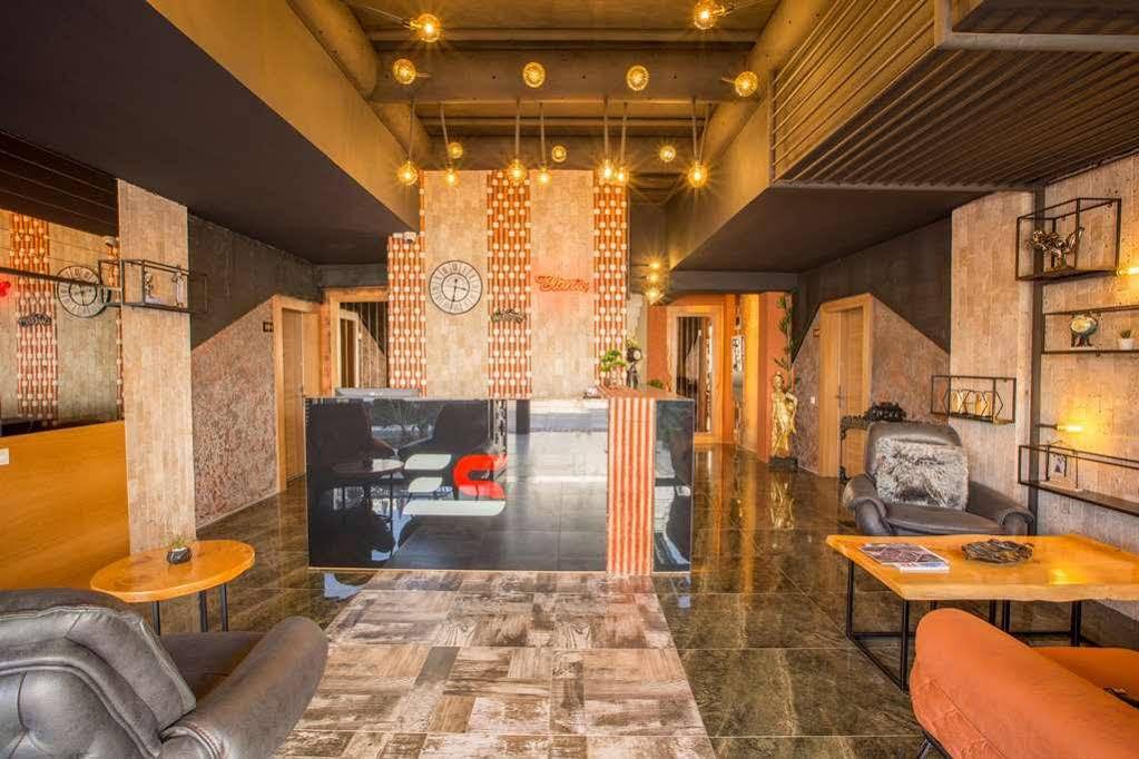 Elanis Appart hôtel 3*