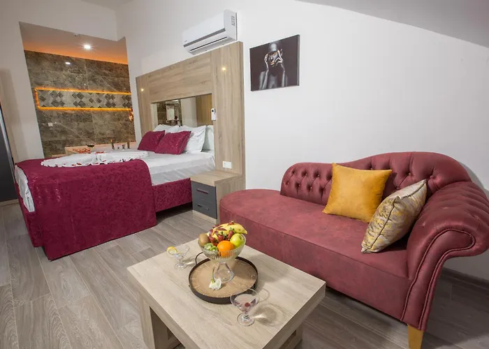 Elanis Suites